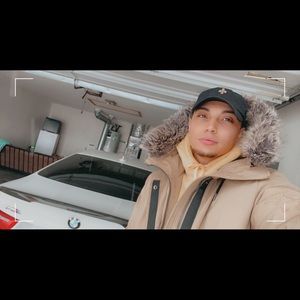 Meet your Posher, Raul